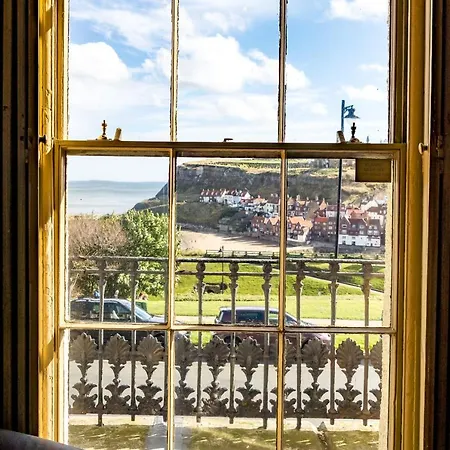 La Rosa 3* Whitby