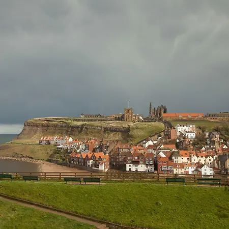 La Rosa 3* Whitby